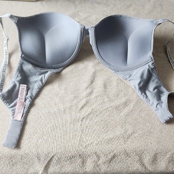 Victoria's Secret Heather Gray Bra - Picture 2 of 4